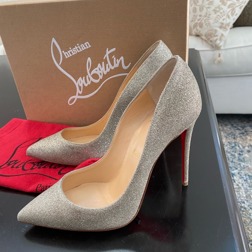 CHRISTIAN LOUBOUTIN Pigalle Follies 3.9 inch heel